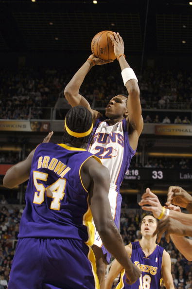 策略上更趋 策略上更趋